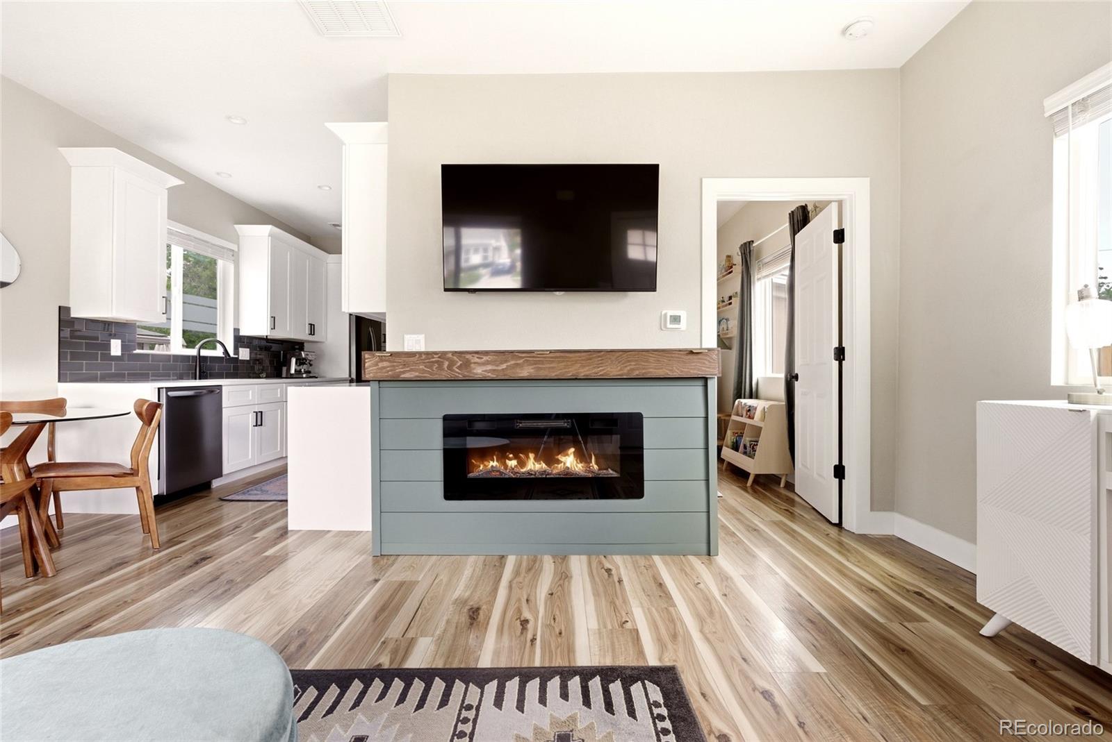 MLS Image #2 for 50 s hooker street,denver, Colorado