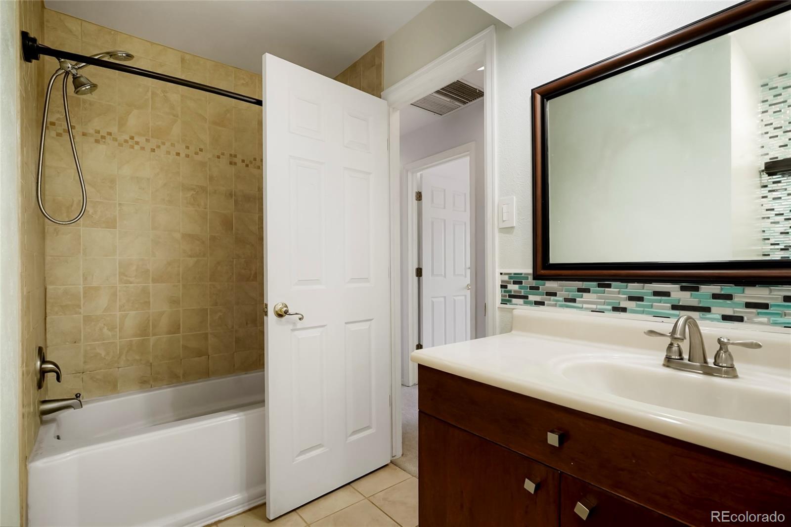 MLS Image #18 for 17403 e eastman drive,aurora, Colorado