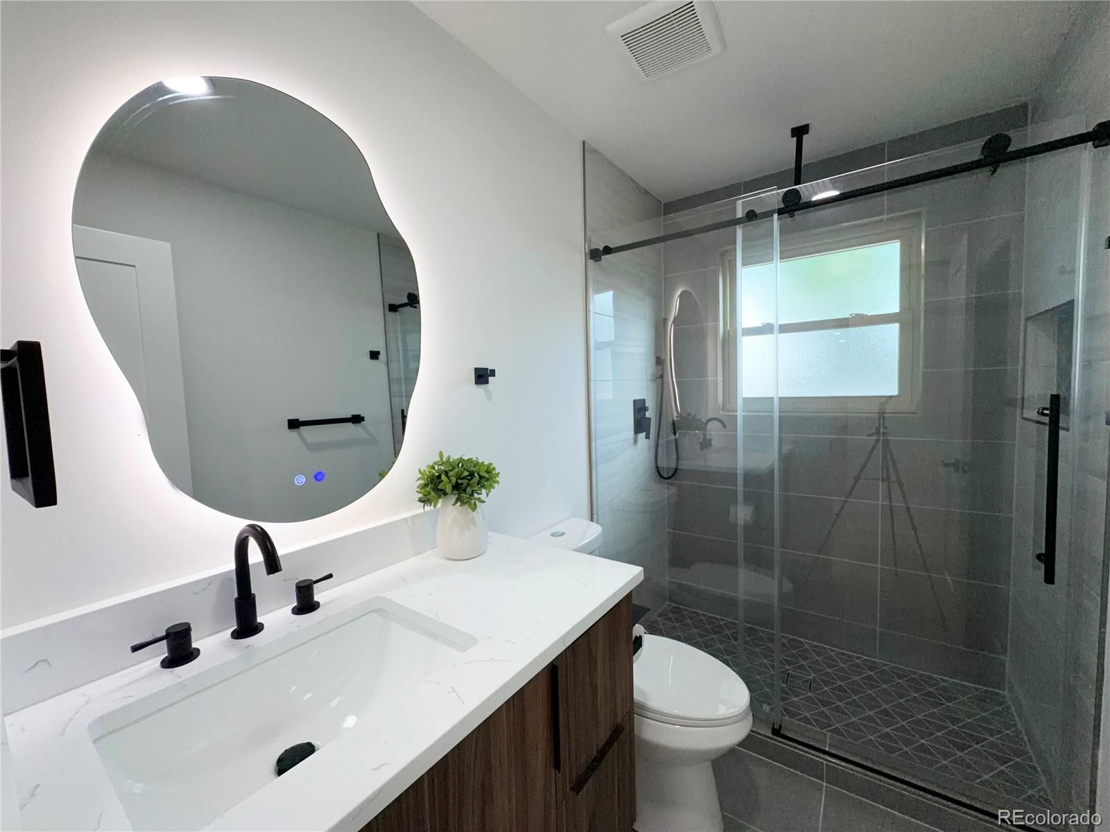 MLS Image #11 for 2448 s holland court,denver, Colorado