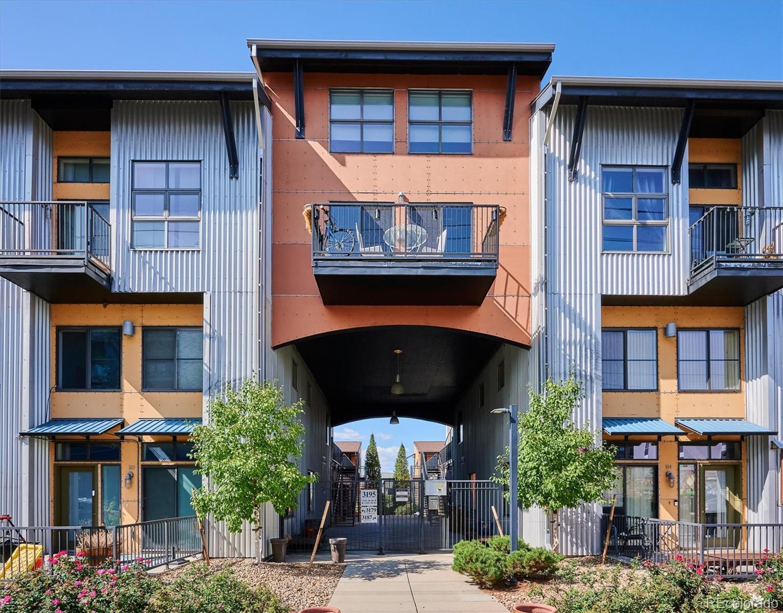 MLS Image #0 for 3195  blake street,denver, Colorado