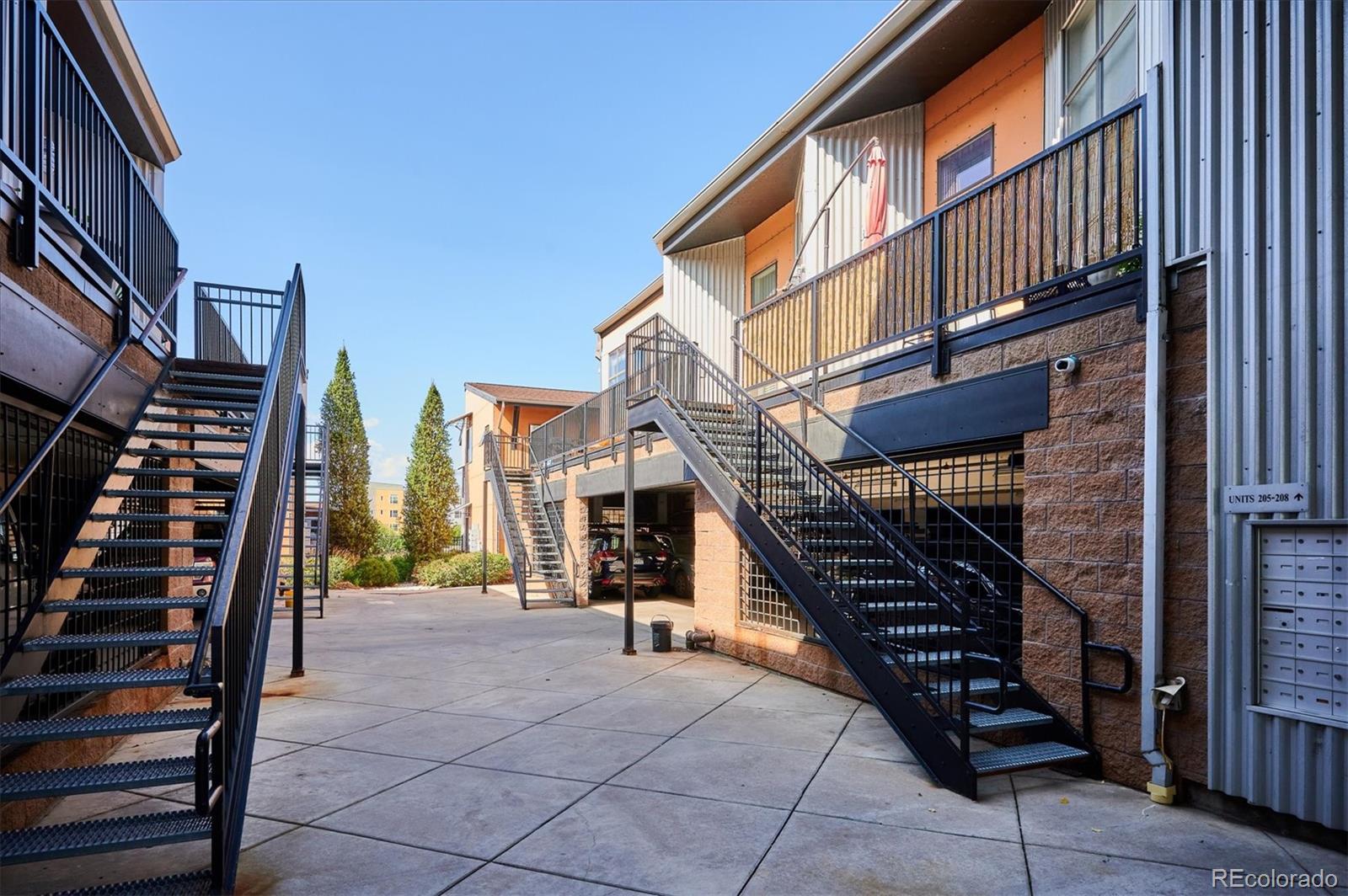 MLS Image #2 for 3195  blake street,denver, Colorado