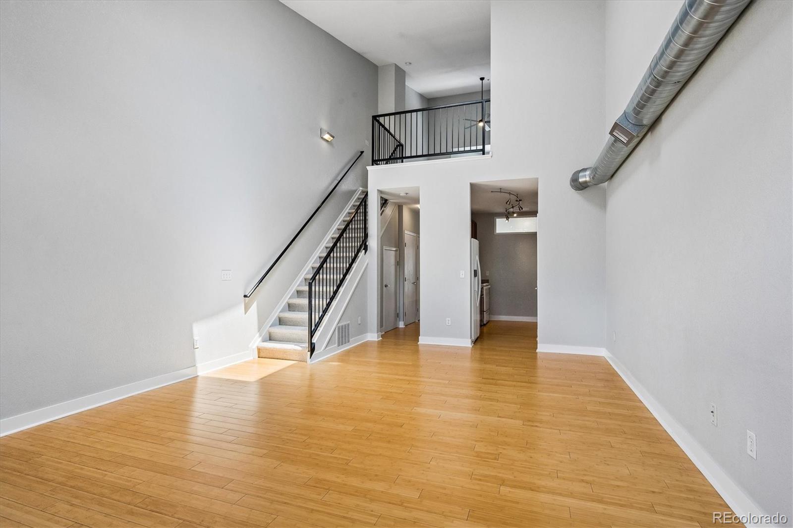 MLS Image #5 for 3195  blake street,denver, Colorado