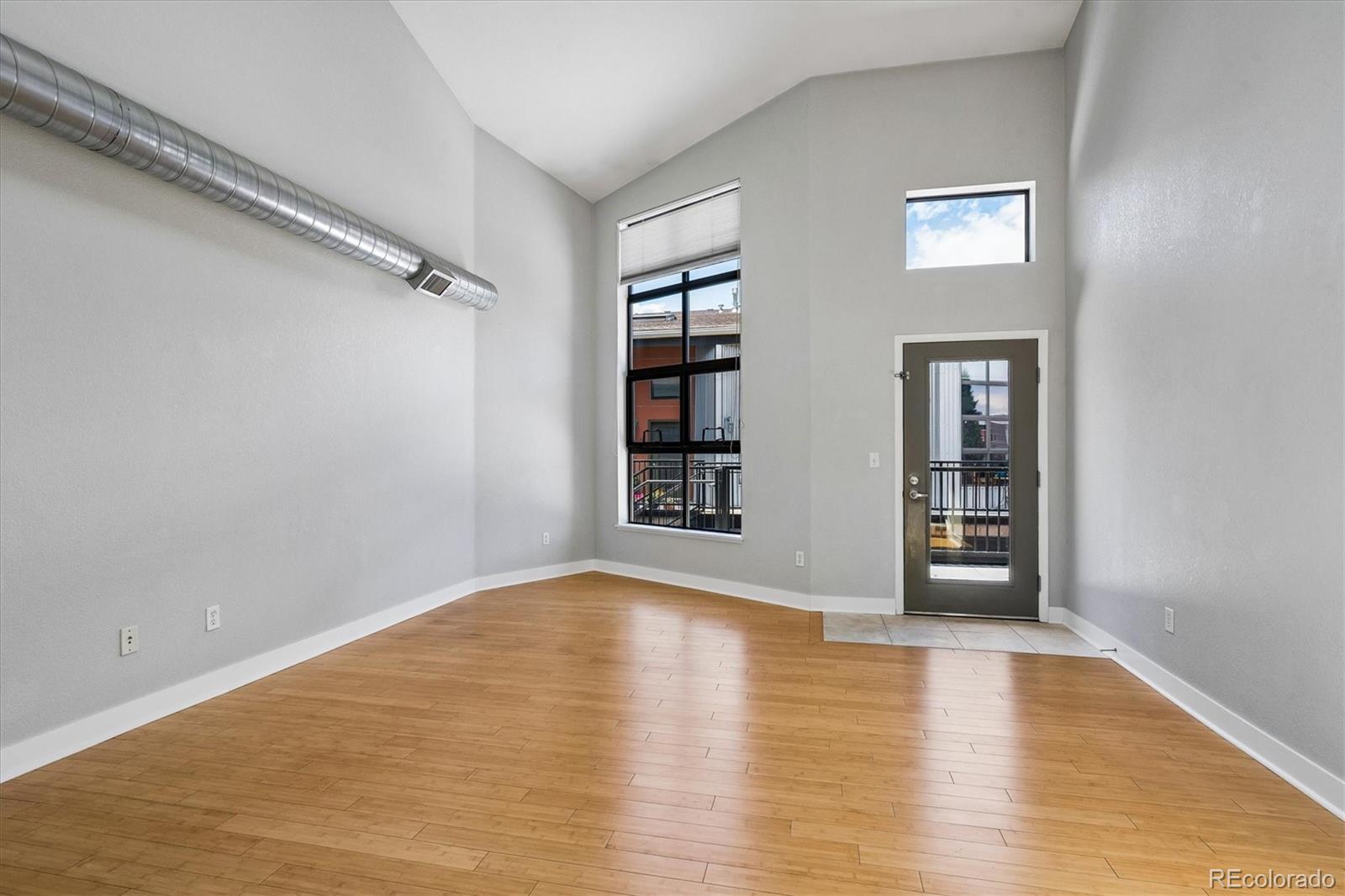 MLS Image #6 for 3195  blake street,denver, Colorado