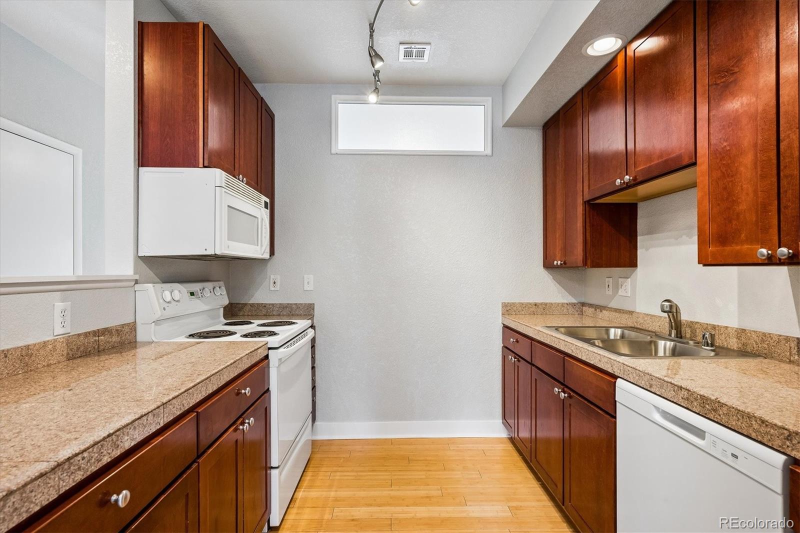 MLS Image #9 for 3195  blake street,denver, Colorado