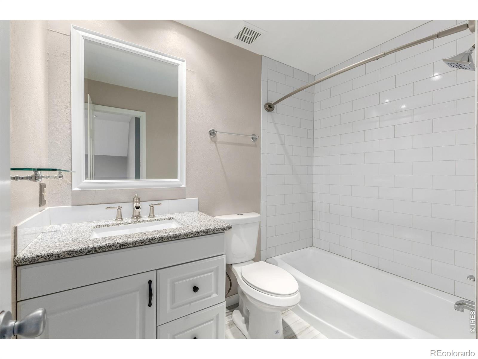 MLS Image #23 for 222 s marion parkway,denver, Colorado