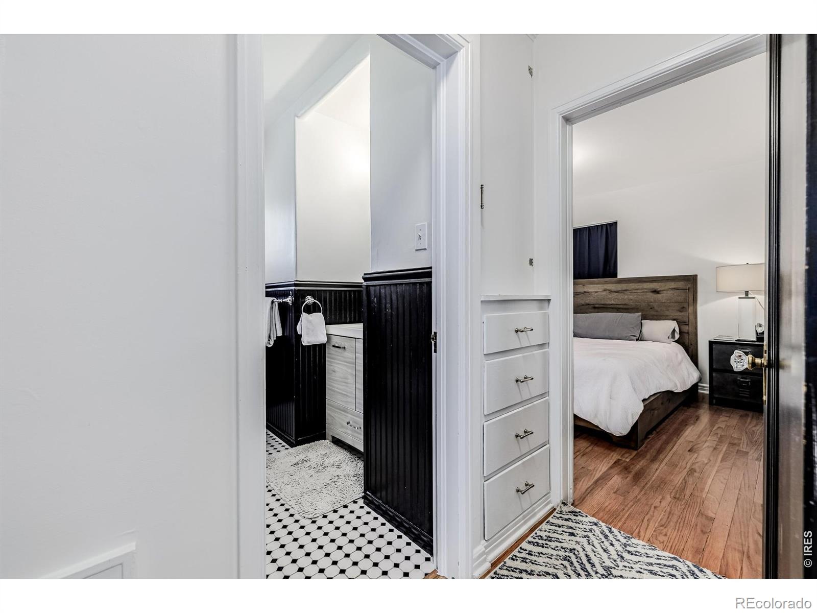 MLS Image #19 for 3015 e mississippi avenue,denver, Colorado
