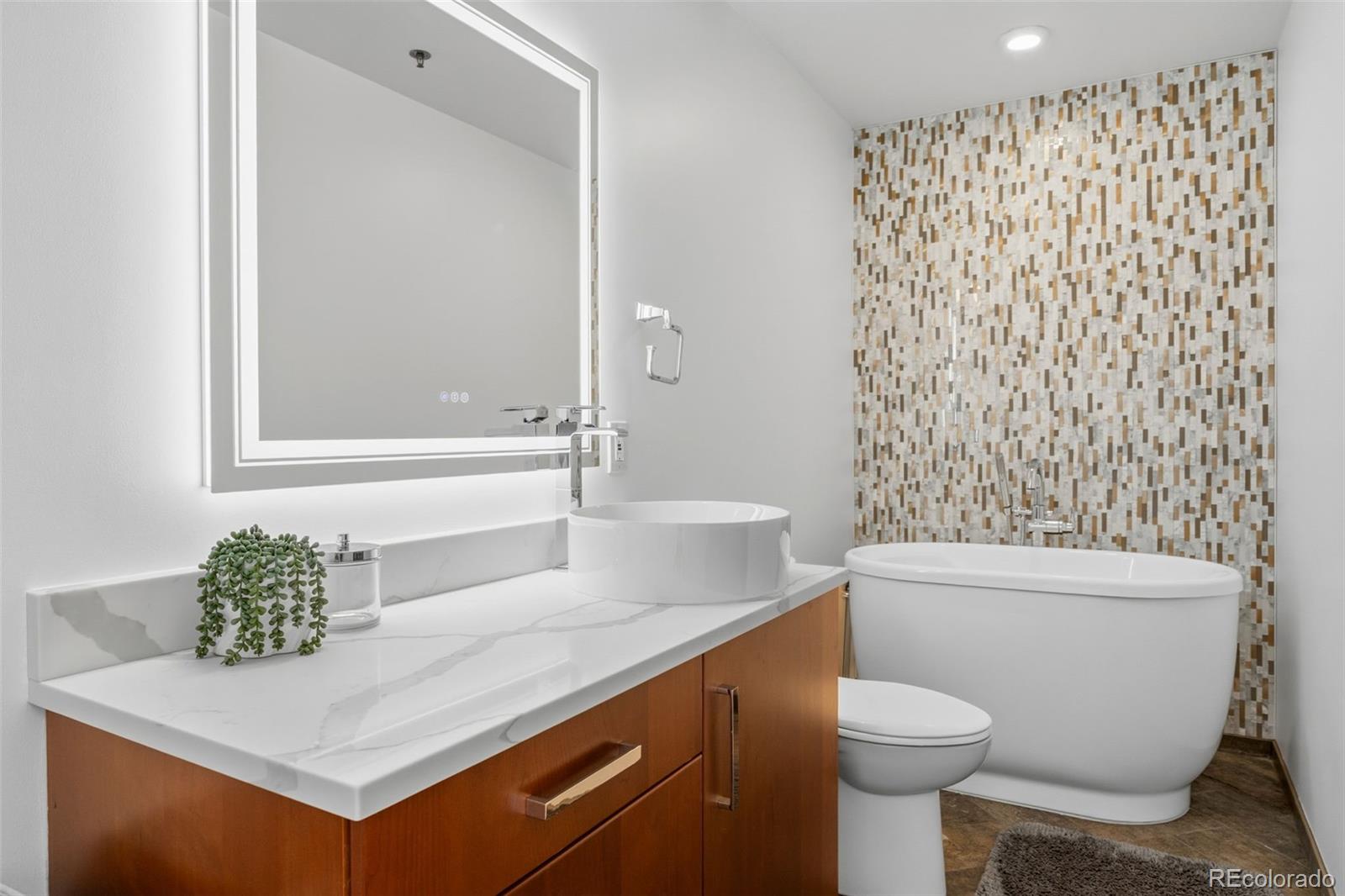 MLS Image #20 for 1555  california street 605,denver, Colorado