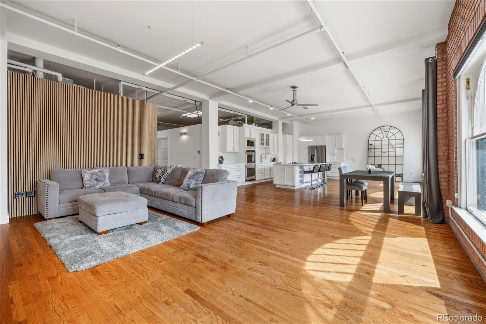 MLS Image #3 for 1555  california street 605,denver, Colorado