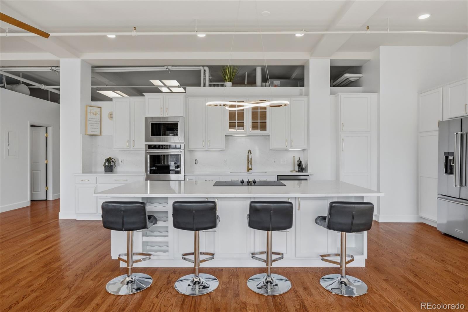 MLS Image #6 for 1555  california street 605,denver, Colorado