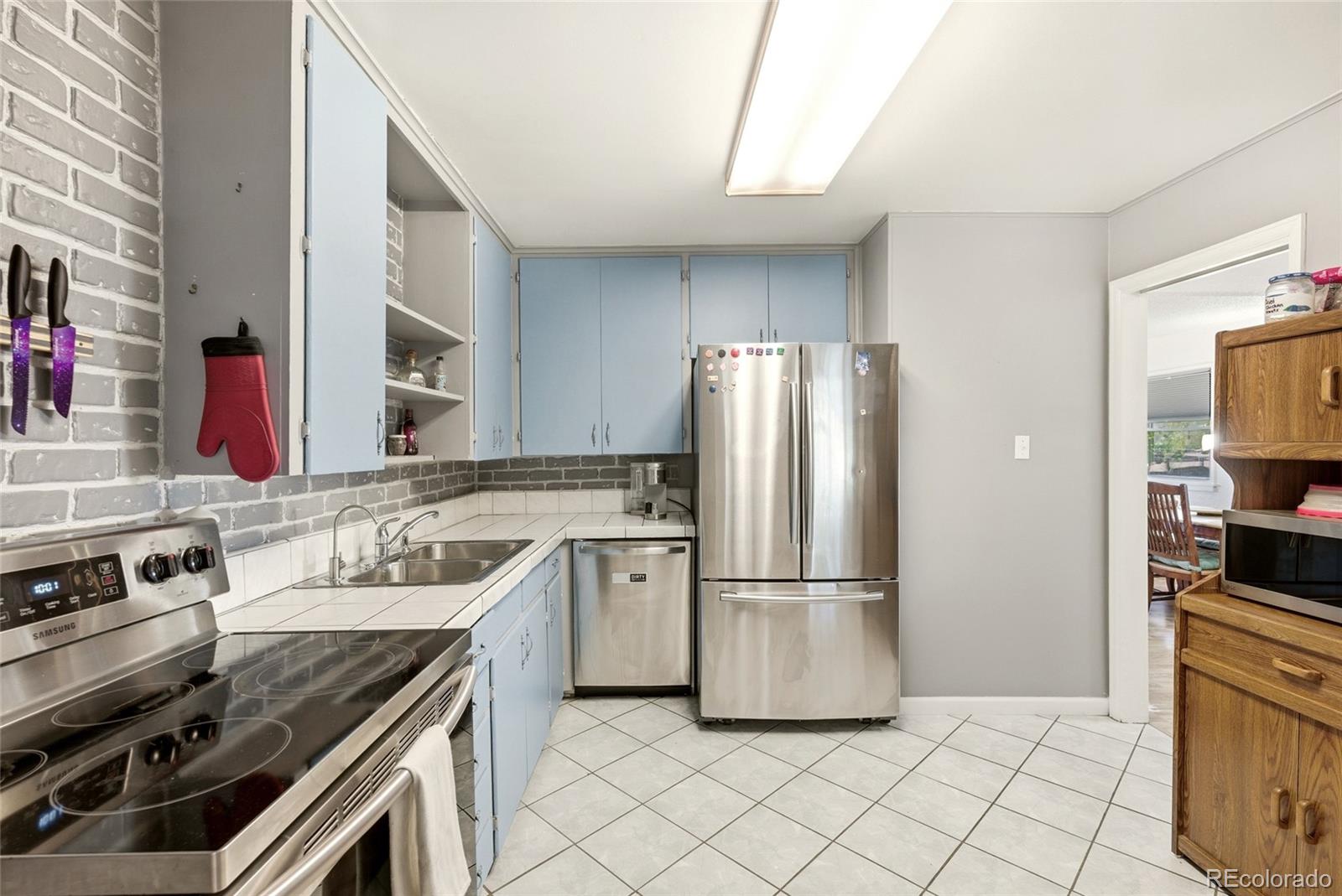 MLS Image #18 for 2061  carrol court,thornton, Colorado