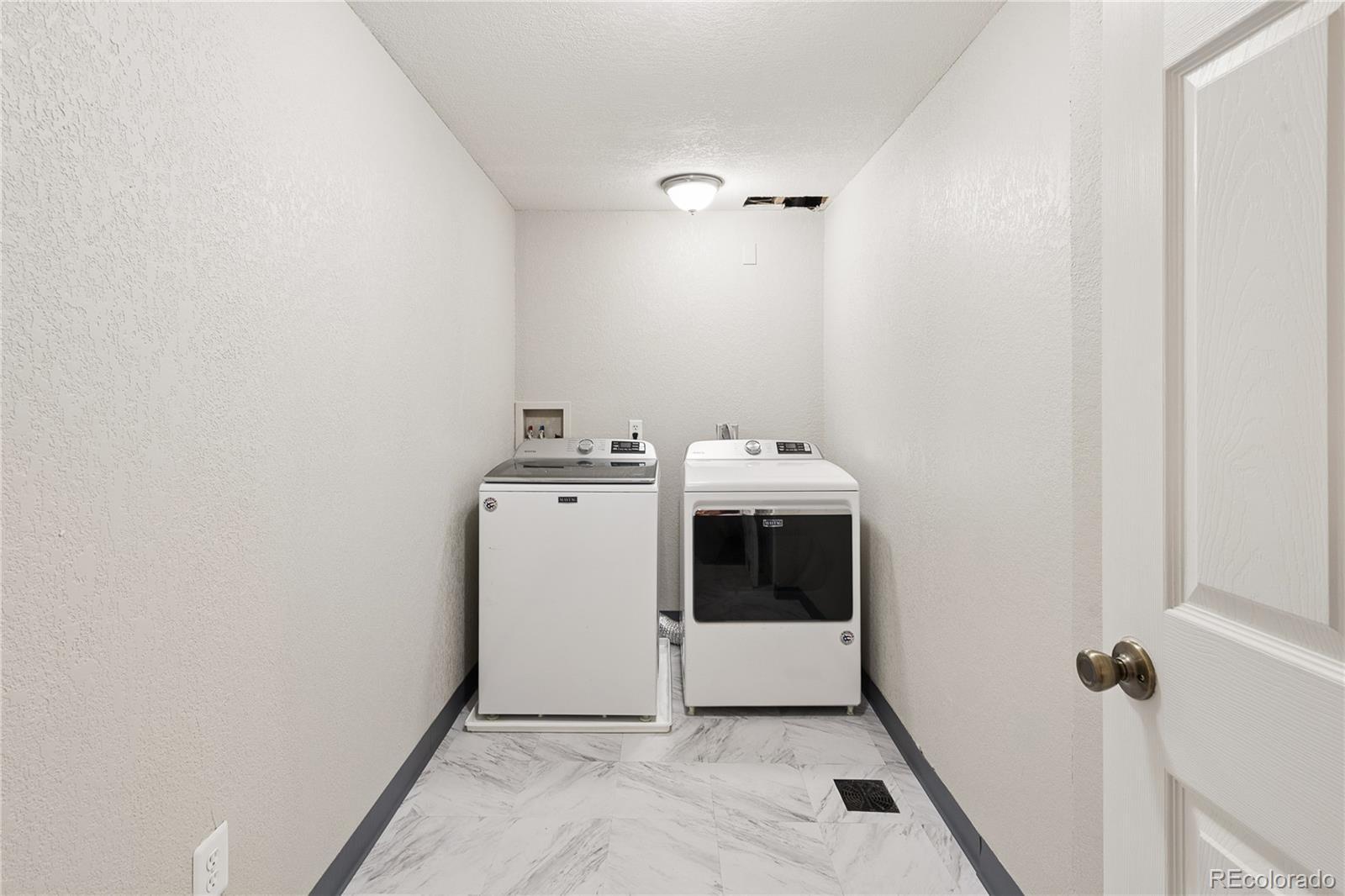 MLS Image #28 for 1521 s carr street,lakewood, Colorado