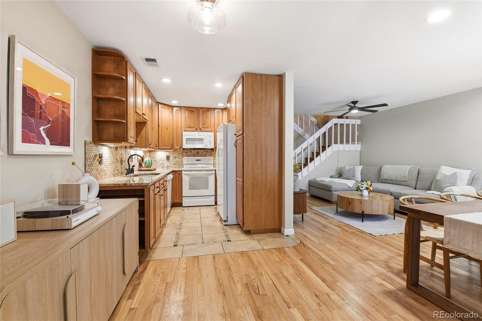 MLS Image #4 for 8464  everett way,arvada, Colorado