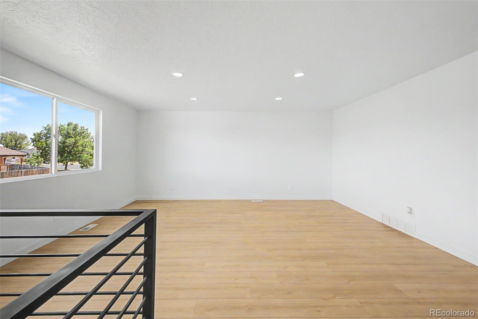 MLS Image #4 for 2211  aspen avenue,greeley, Colorado