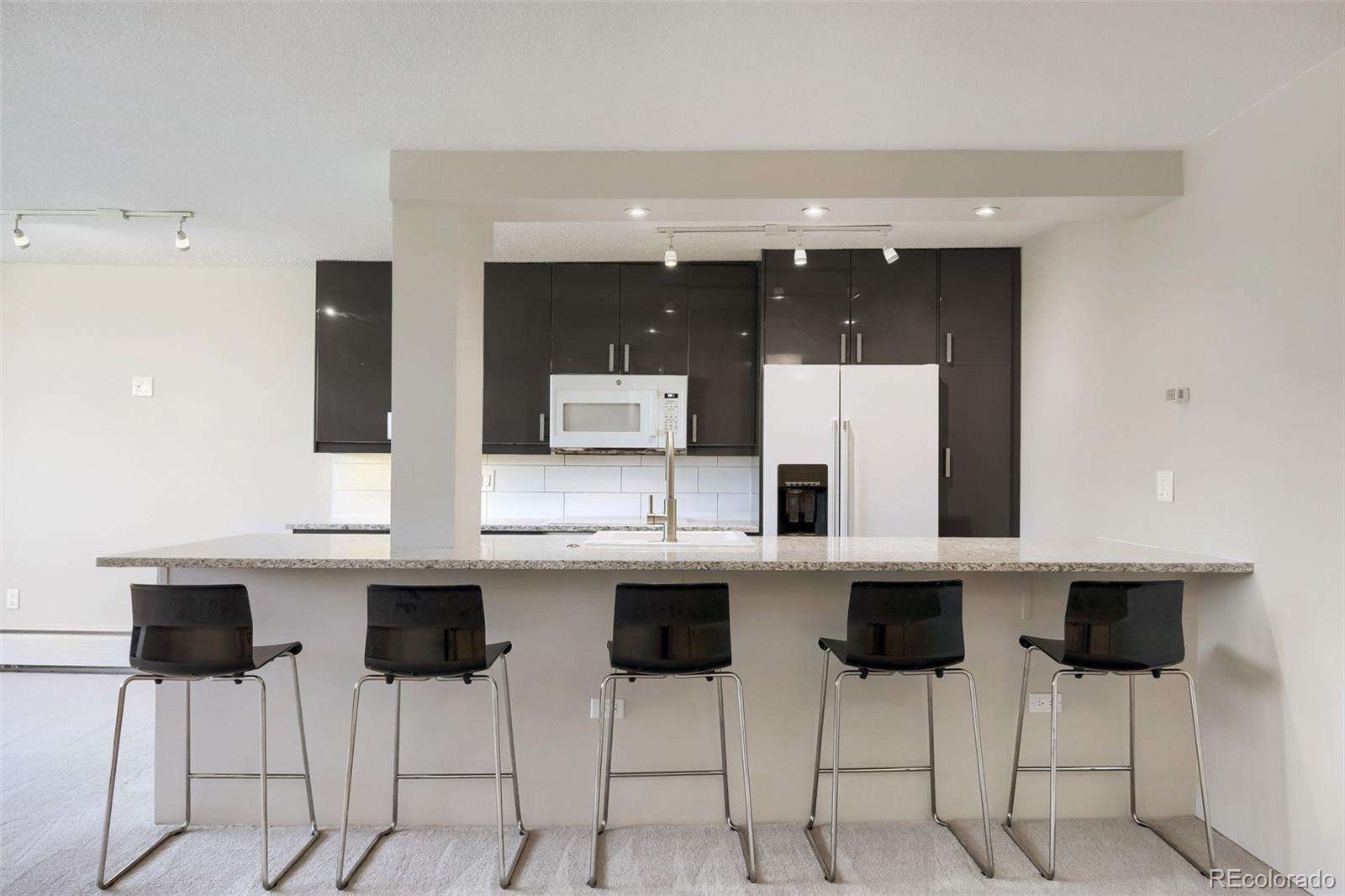 MLS Image #7 for 909 n lafayette street 503,denver, Colorado