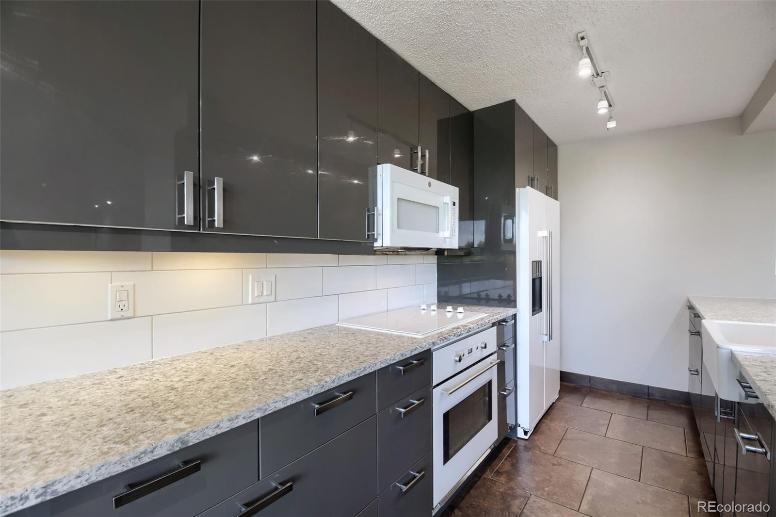 MLS Image #8 for 909 n lafayette street 503,denver, Colorado