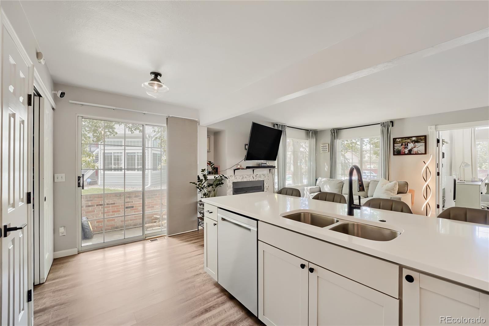 MLS Image #5 for 4094 s carson street,aurora, Colorado