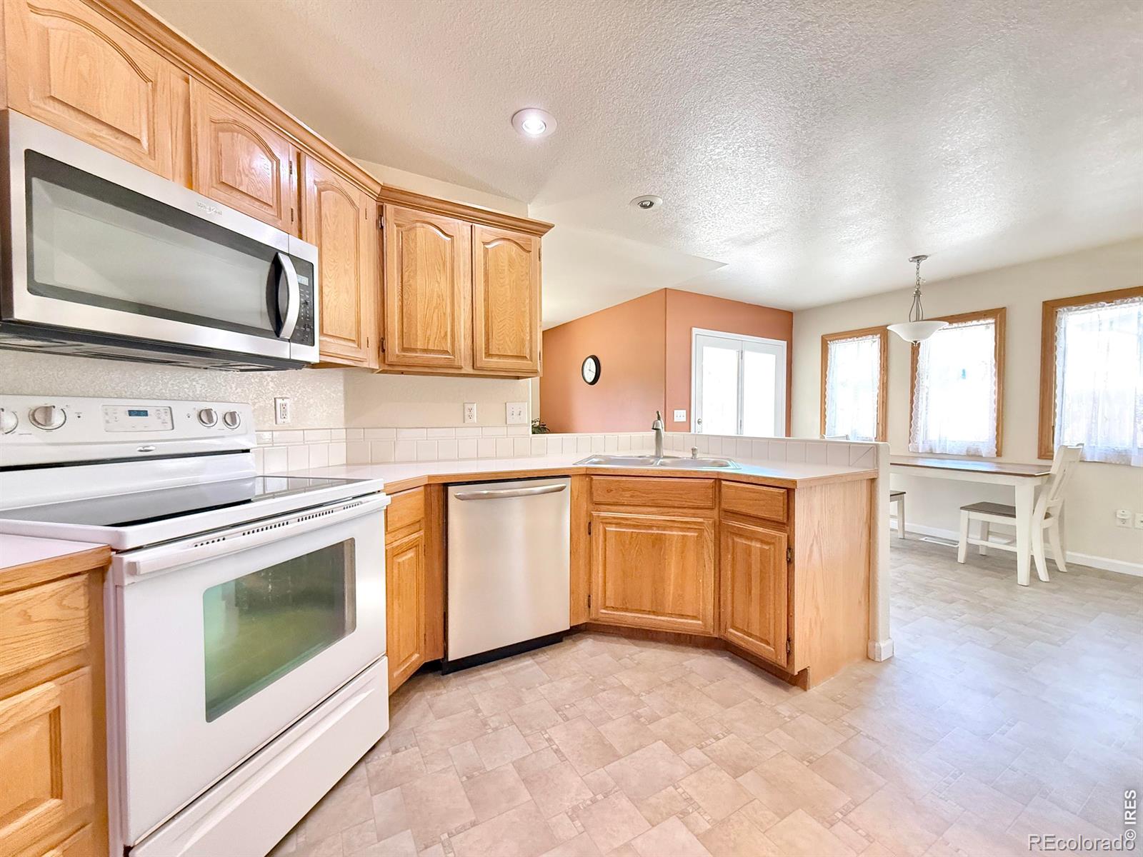 MLS Image #4 for 837  51st avenue,greeley, Colorado