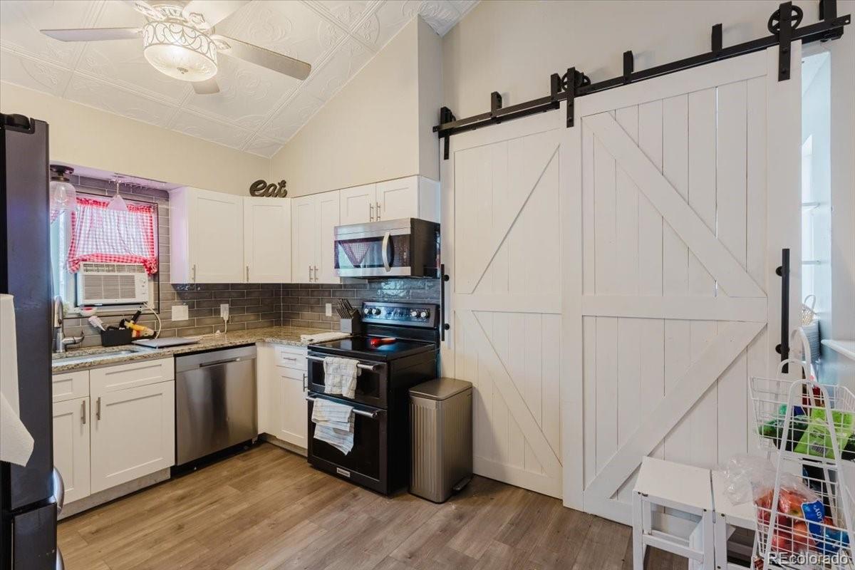 MLS Image #4 for 923 s ouray street,aurora, Colorado