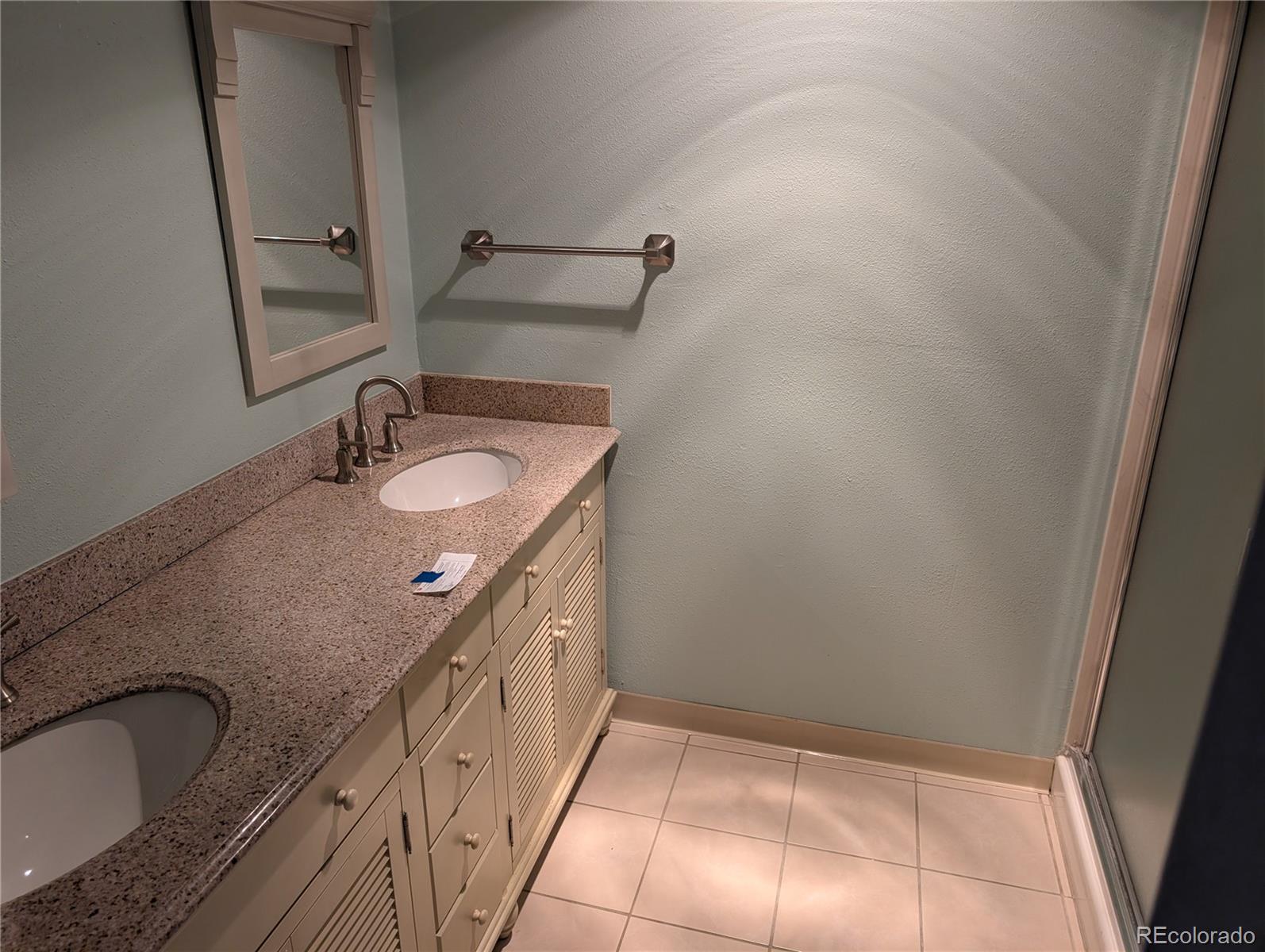 MLS Image #3 for 7877 e mississippi avenue 506,denver, Colorado