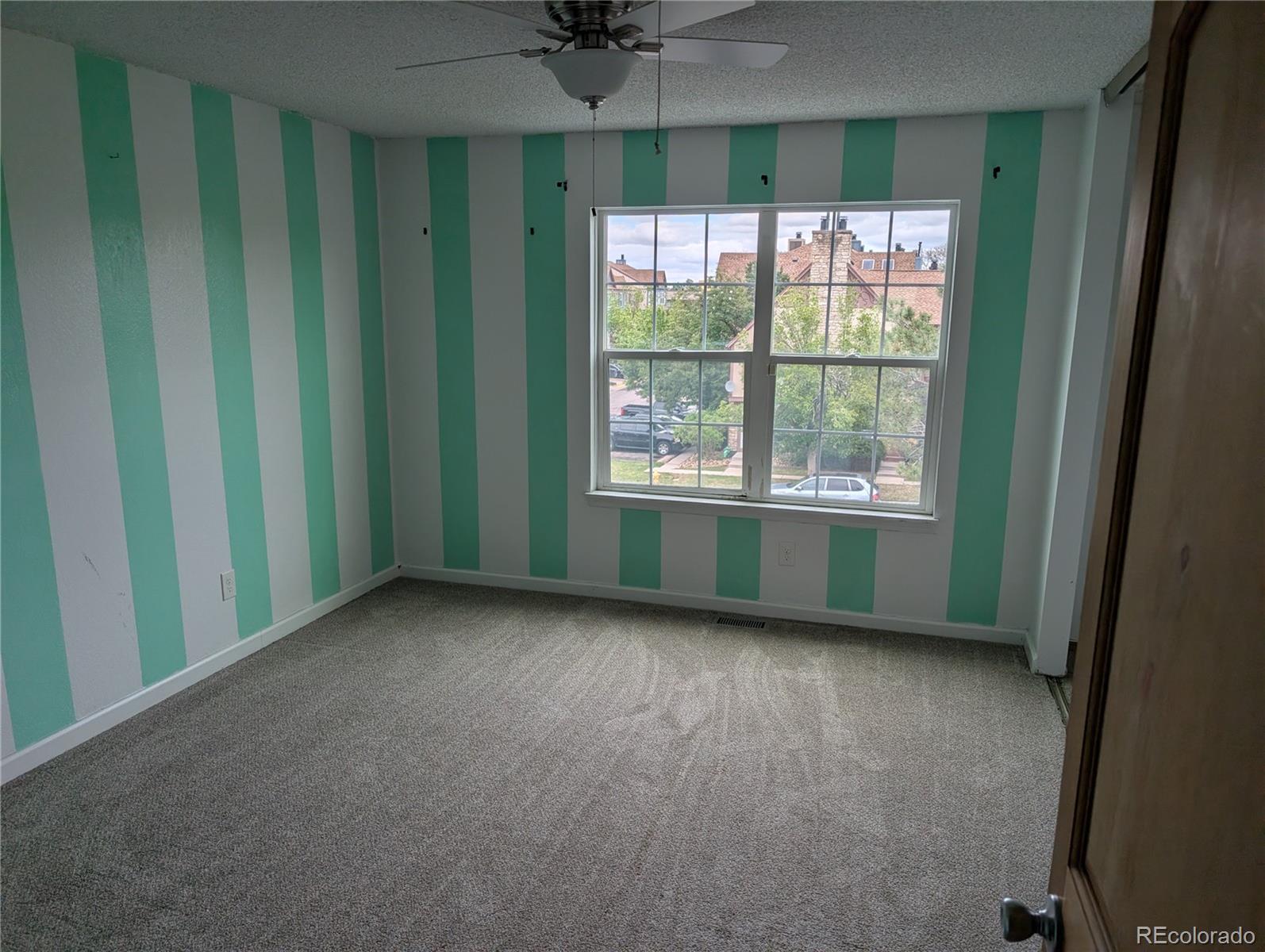 MLS Image #5 for 12093 e hoye drive ,aurora, Colorado