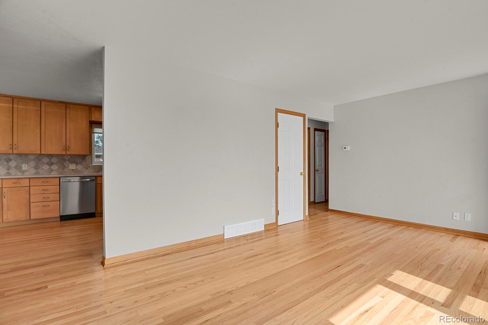 MLS Image #4 for 10479  williams street,northglenn, Colorado