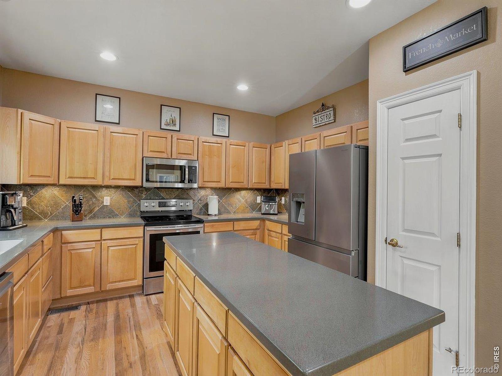 MLS Image #12 for 615  americana road,longmont, Colorado