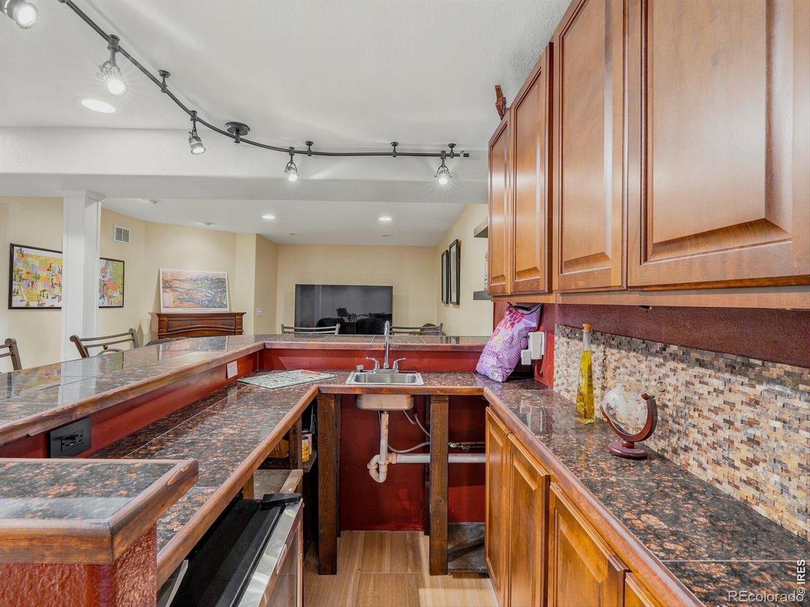 MLS Image #38 for 615  americana road,longmont, Colorado