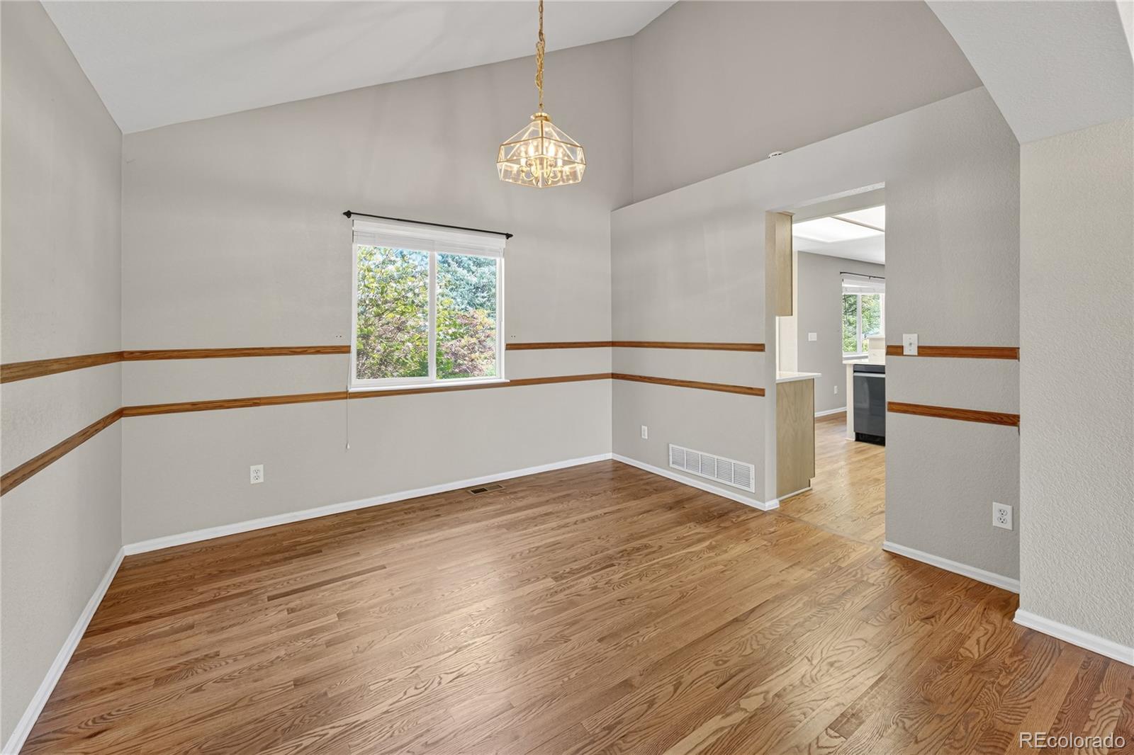 MLS Image #4 for 5414  oak street,arvada, Colorado