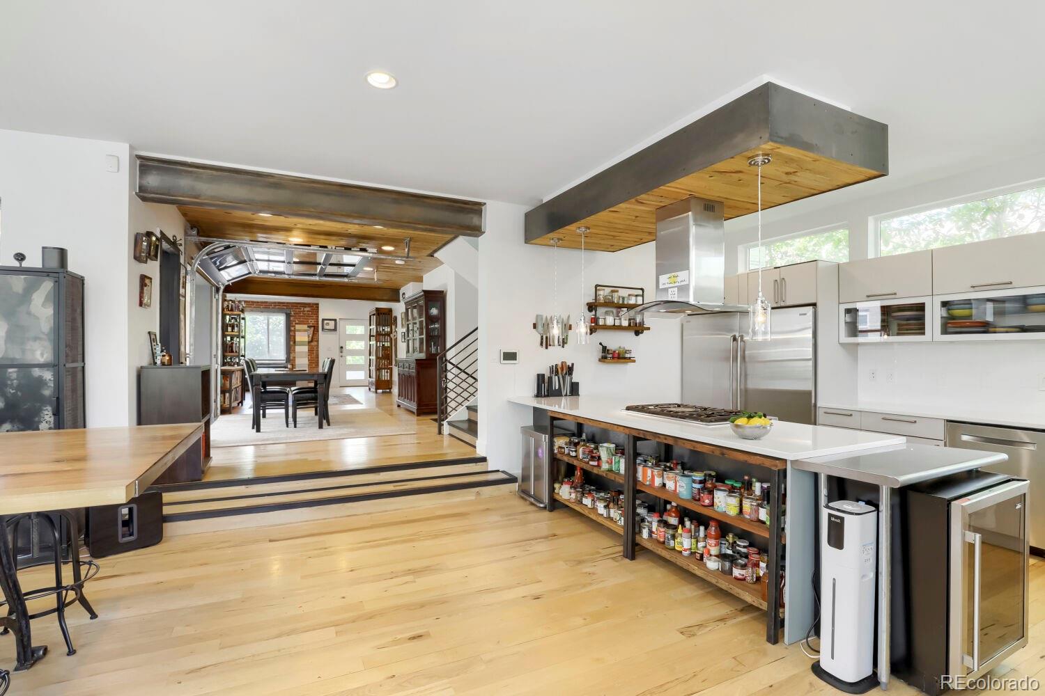 MLS Image #9 for 2368 n glencoe street,denver, Colorado