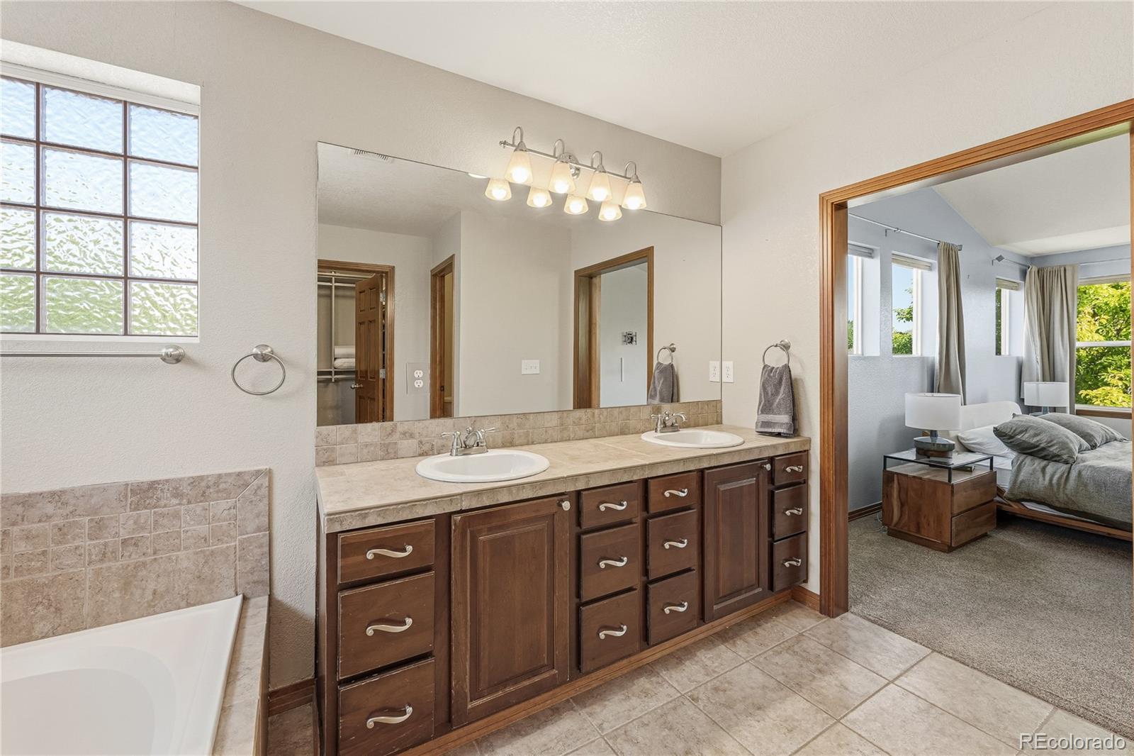 MLS Image #14 for 14241  waterside lane,broomfield, Colorado
