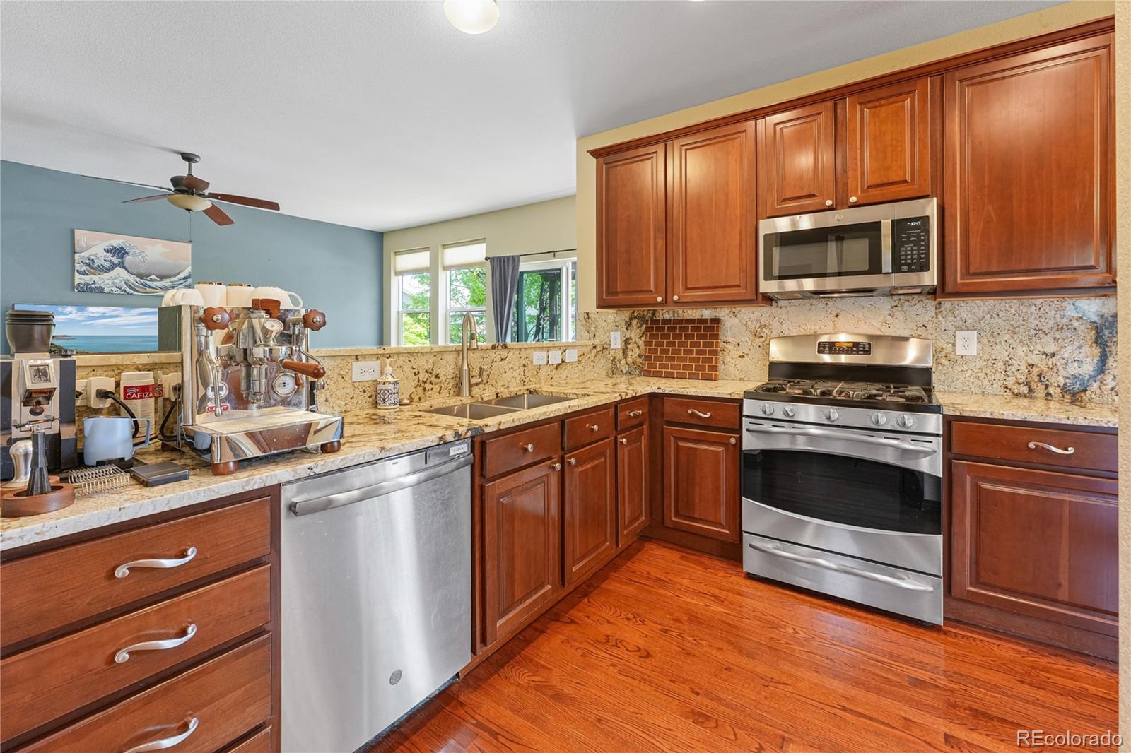 MLS Image #6 for 14241  waterside lane,broomfield, Colorado
