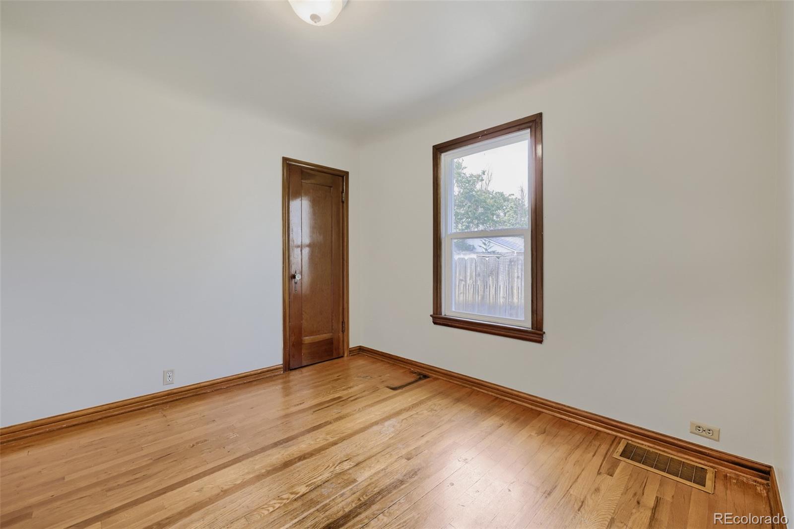 MLS Image #10 for 4907  sherman street,denver, Colorado