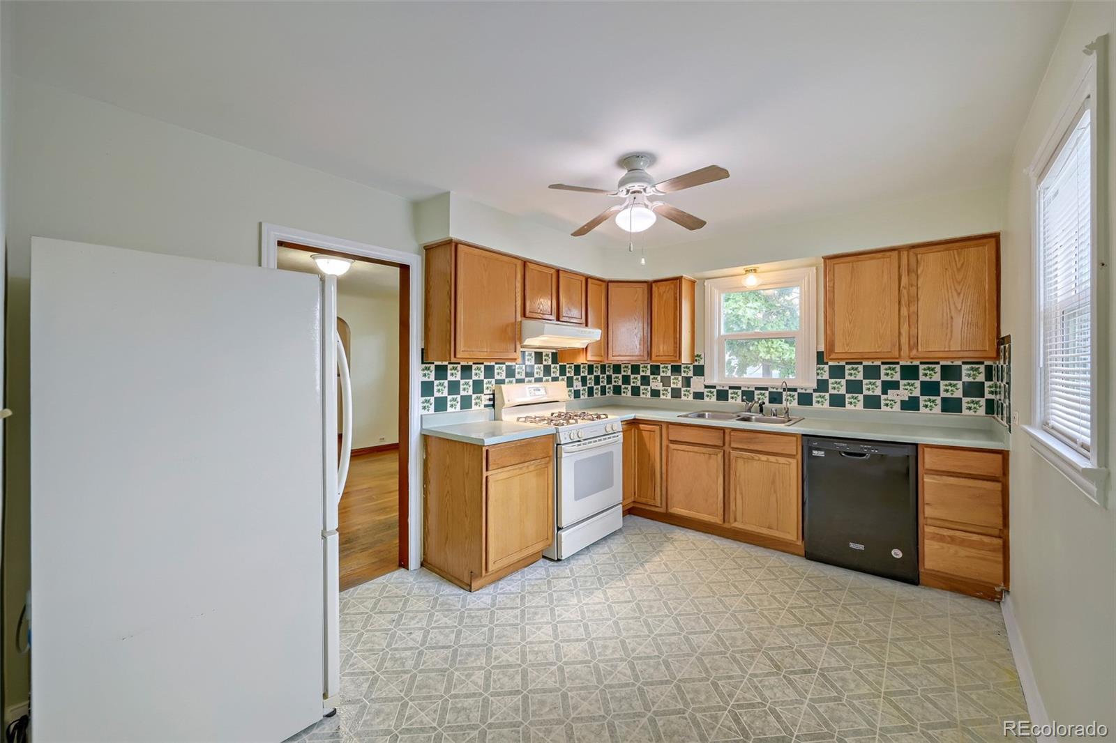 MLS Image #17 for 4907  sherman street,denver, Colorado