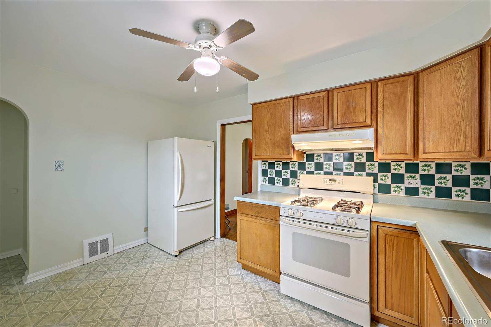 MLS Image #18 for 4907  sherman street,denver, Colorado