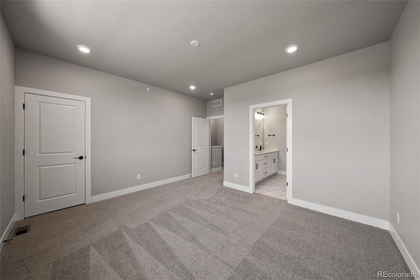 MLS Image #13 for 2898 w 56th avenue ,denver, Colorado