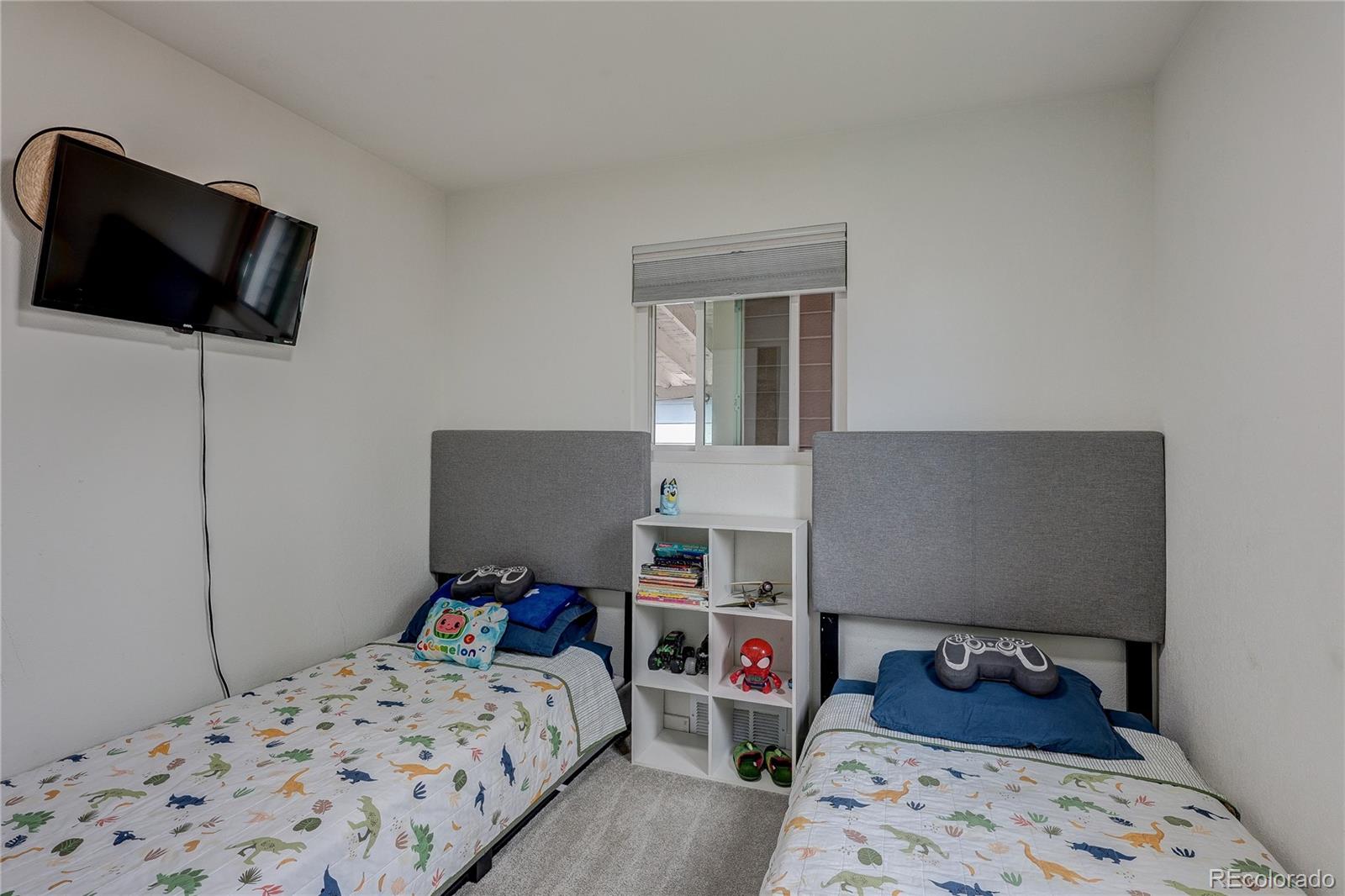 MLS Image #10 for 705  newark street,aurora, Colorado