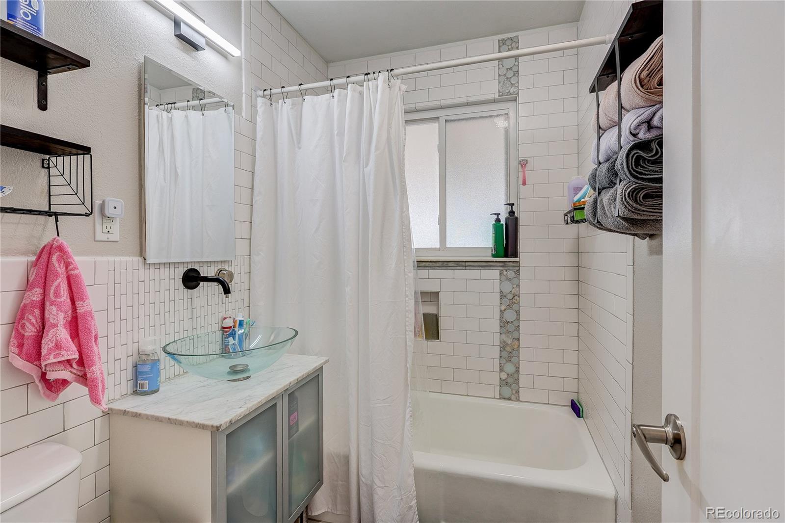 MLS Image #12 for 705  newark street,aurora, Colorado