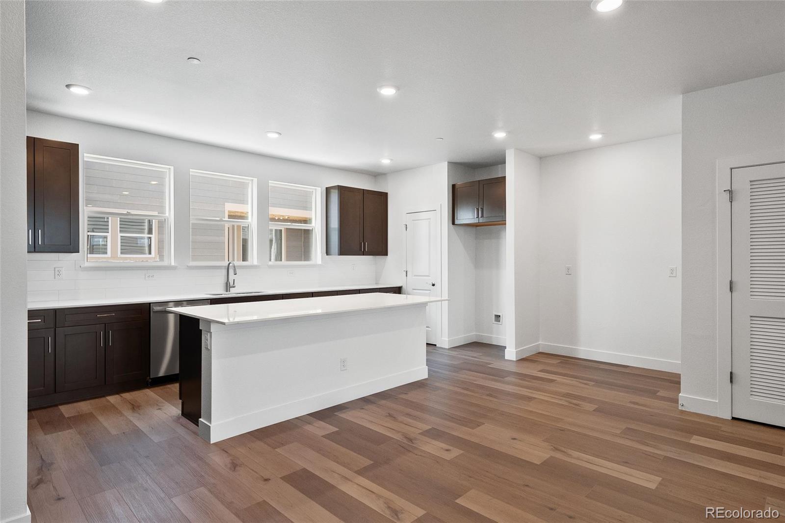 MLS Image #9 for 2896 w 56th avenue ,denver, Colorado