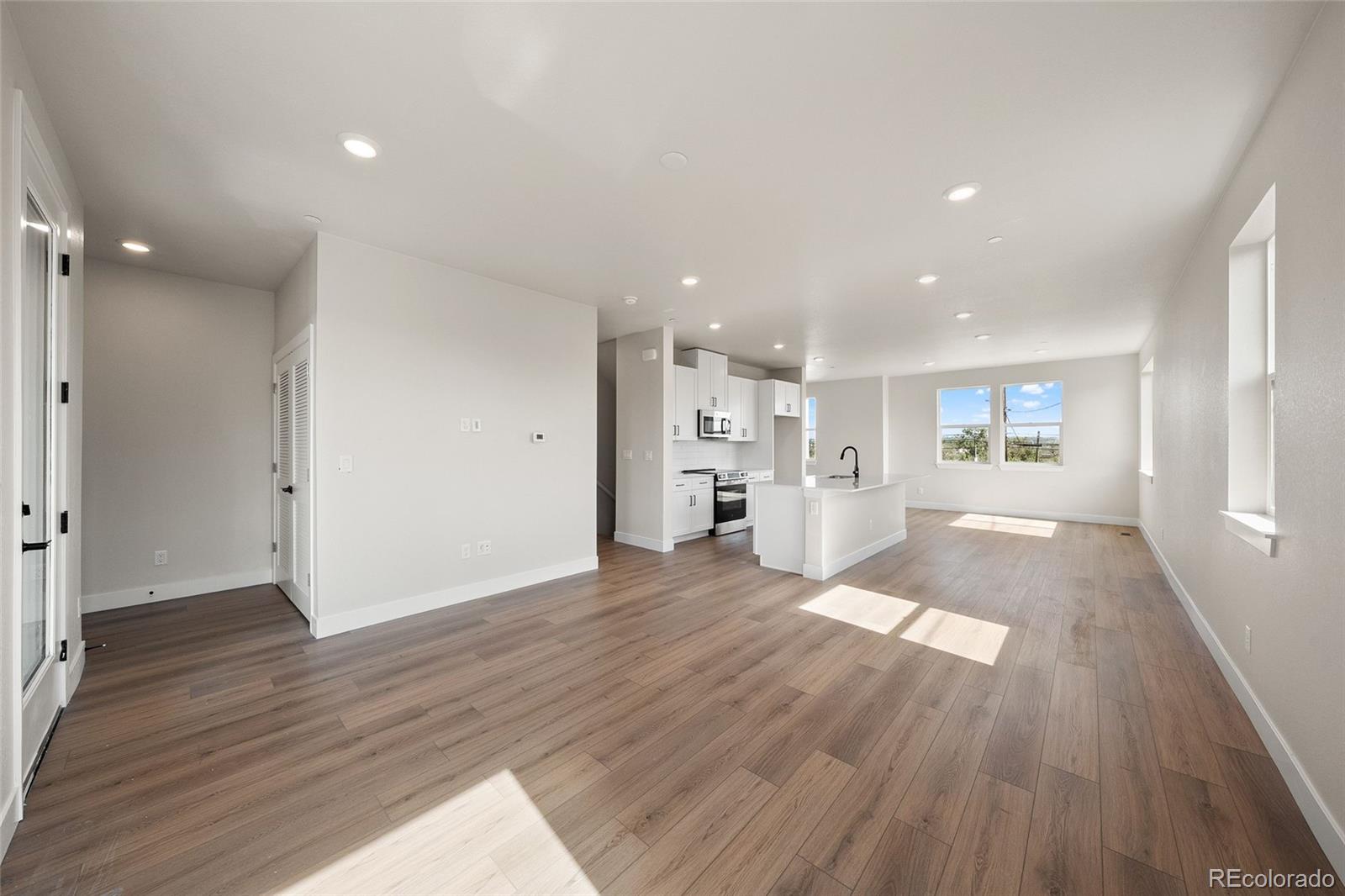 MLS Image #8 for 2894 w 56th avenue ,denver, Colorado