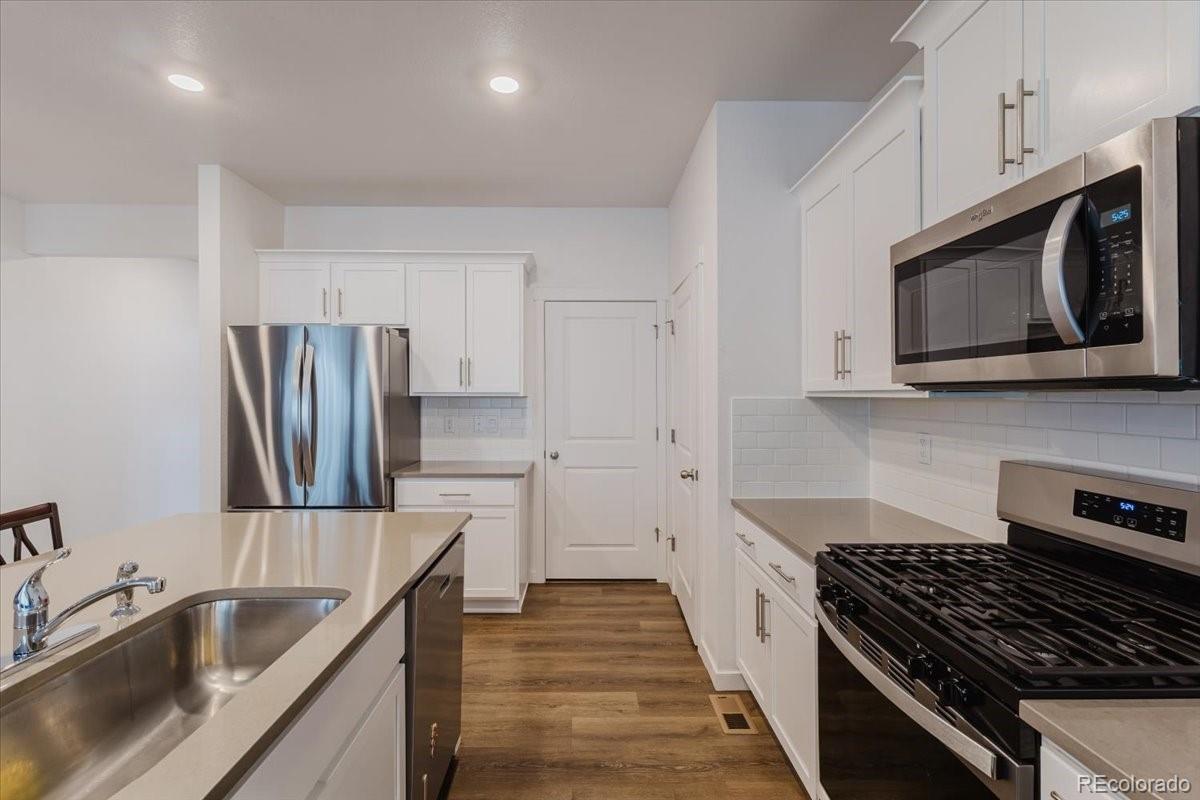 MLS Image #11 for 1606  plata street,lochbuie, Colorado