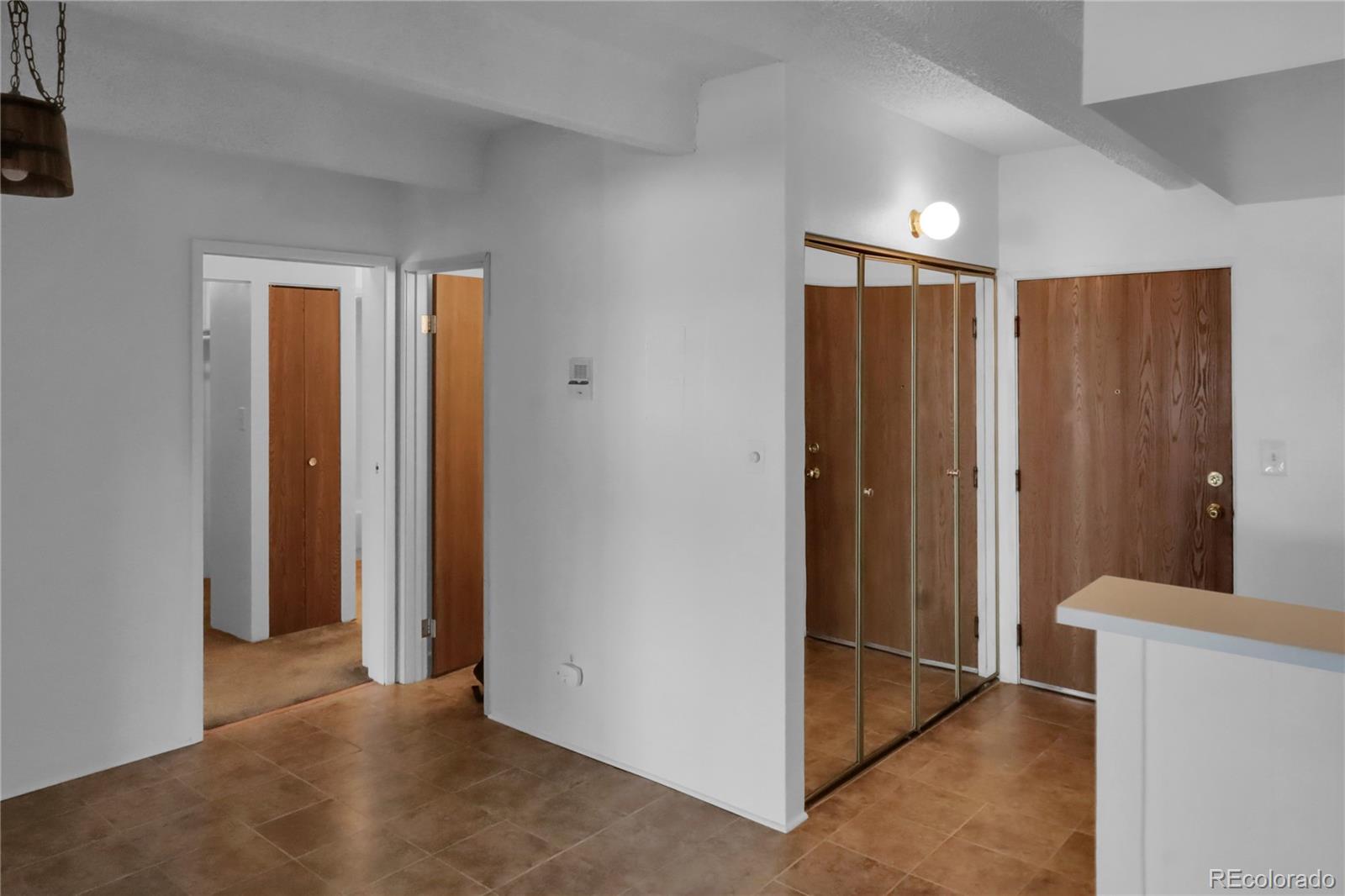 MLS Image #5 for 1011 s ironton street,aurora, Colorado