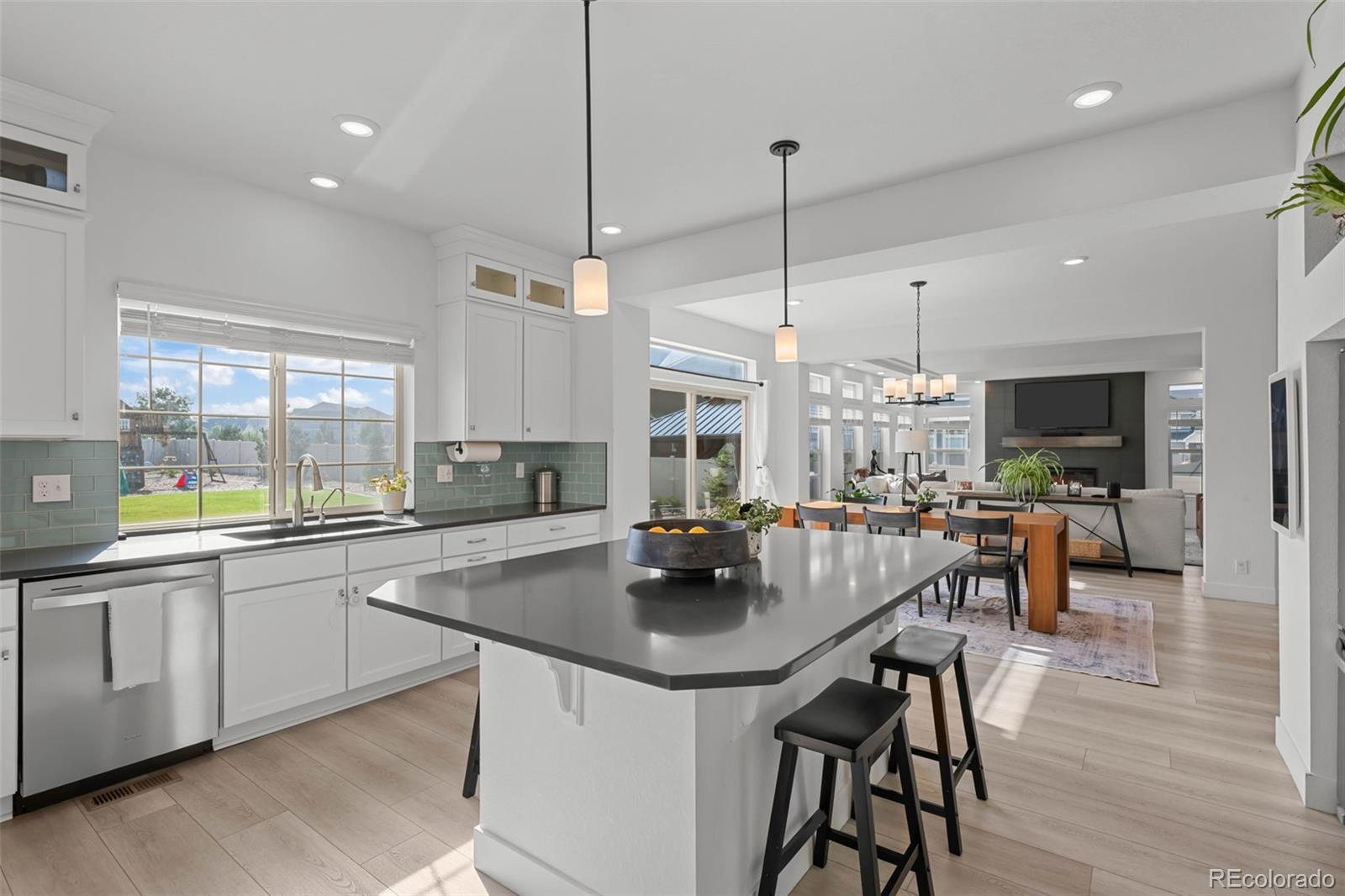 MLS Image #18 for 4984  jericho street,denver, Colorado