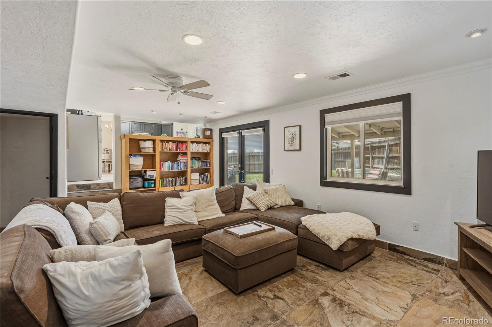 MLS Image #14 for 6507 s dexter street,centennial, Colorado