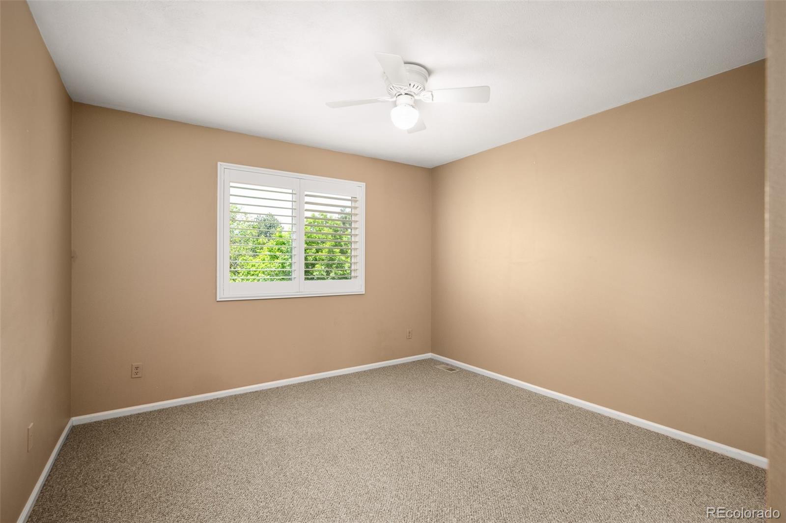 MLS Image #12 for 4605 s yosemite street,denver, Colorado