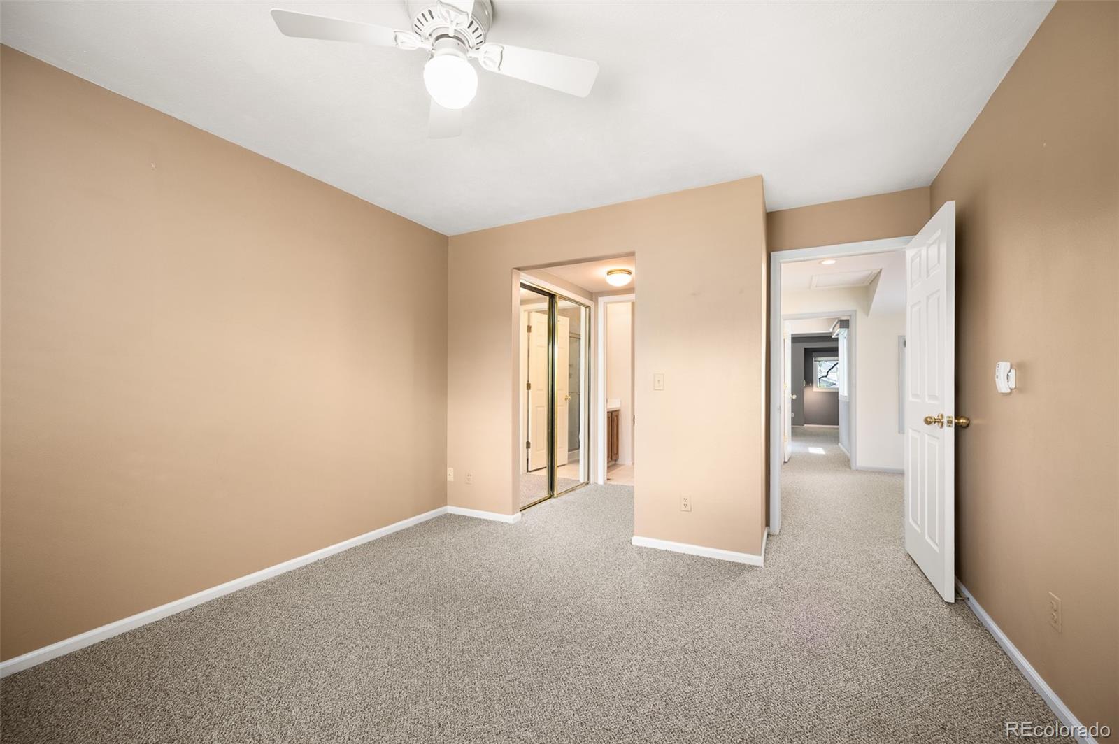 MLS Image #13 for 4605 s yosemite street,denver, Colorado