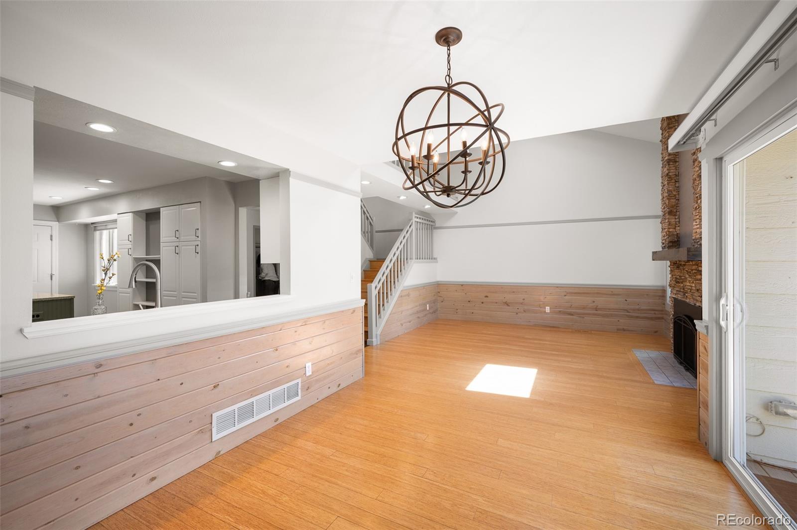 MLS Image #4 for 4605 s yosemite street,denver, Colorado