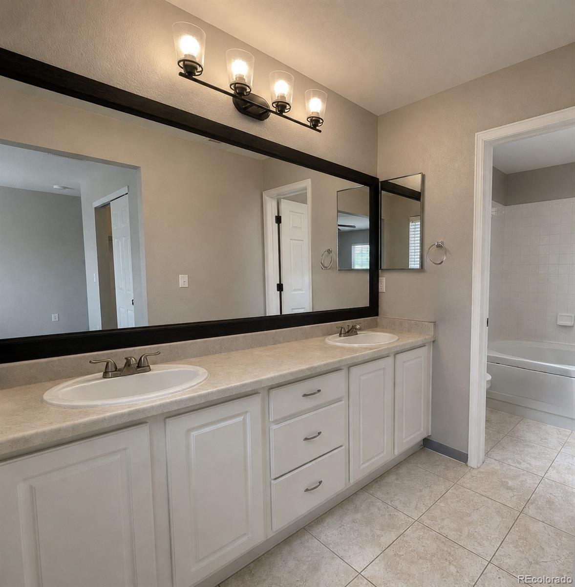 MLS Image #10 for 19472 e 59th place,aurora, Colorado