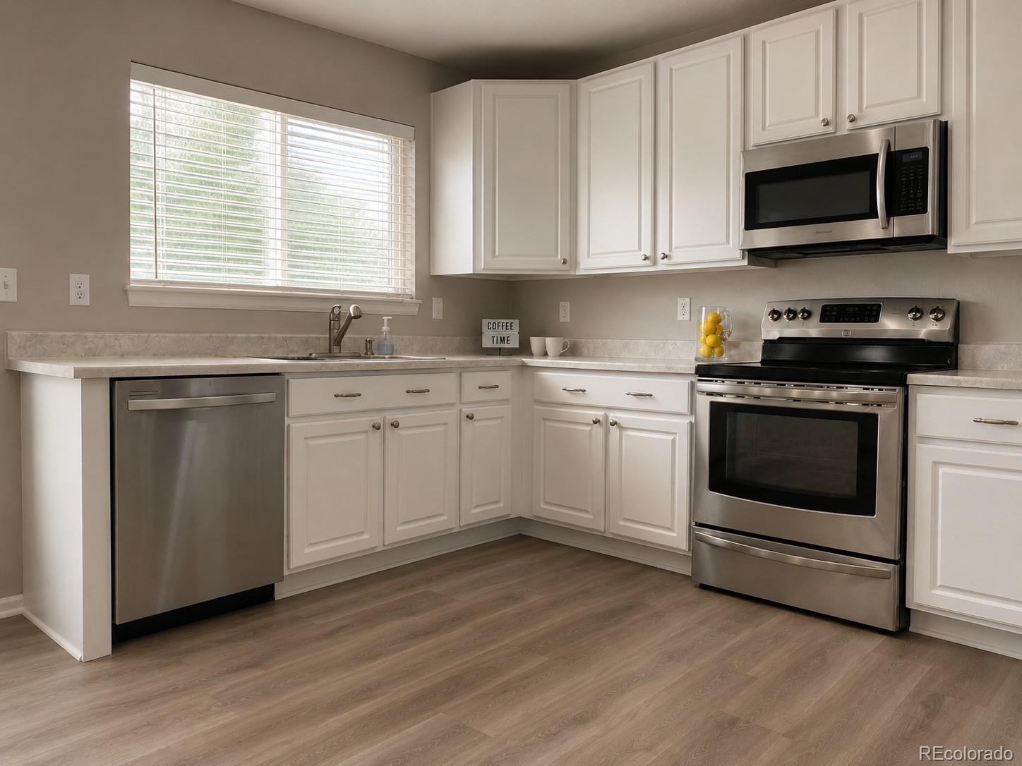 MLS Image #3 for 19472 e 59th place,aurora, Colorado