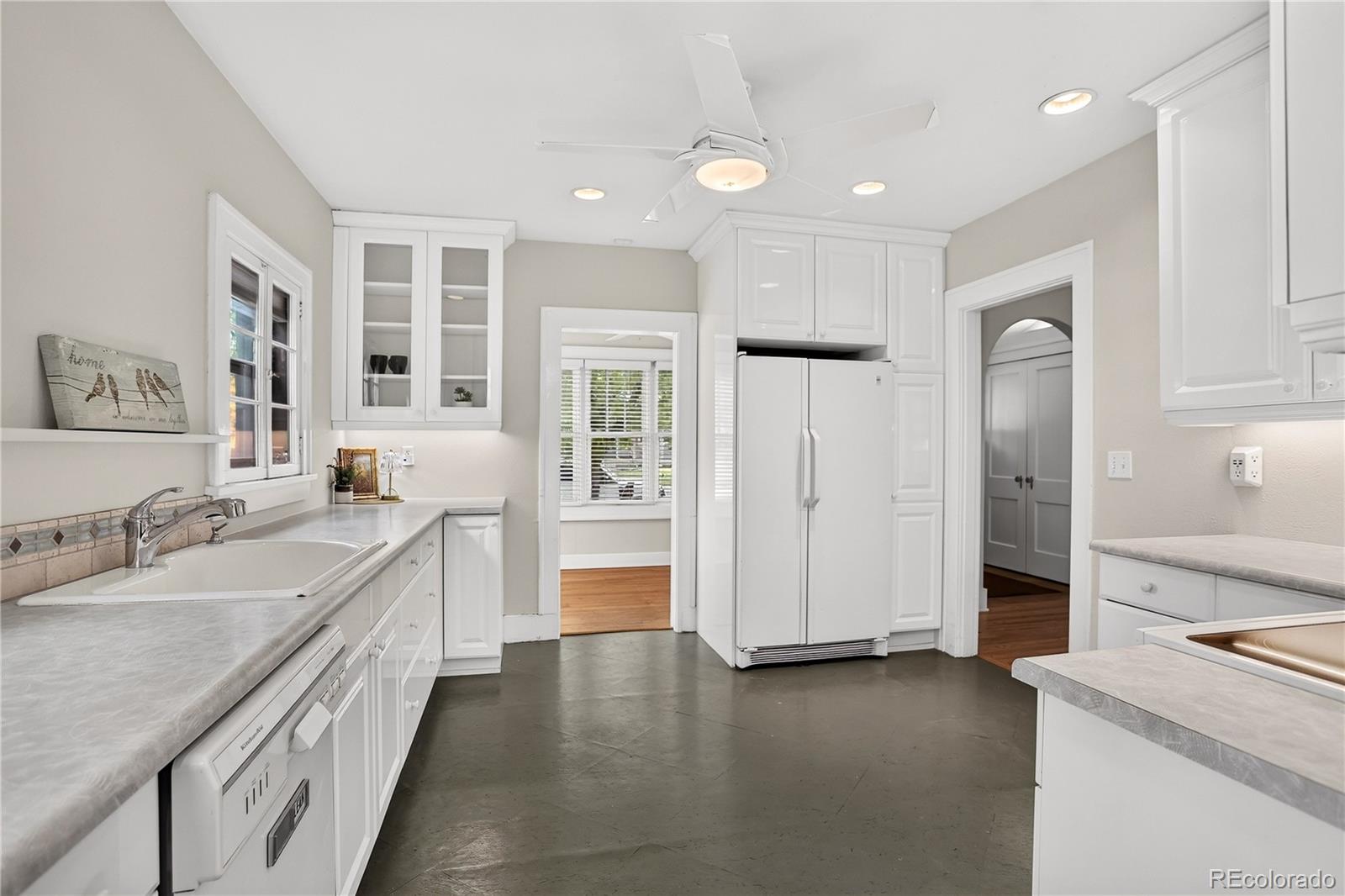 MLS Image #15 for 2301 s humboldt street,denver, Colorado