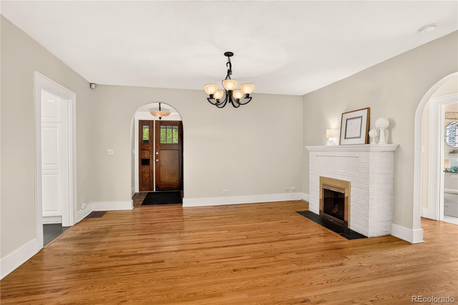 MLS Image #9 for 2301 s humboldt street,denver, Colorado